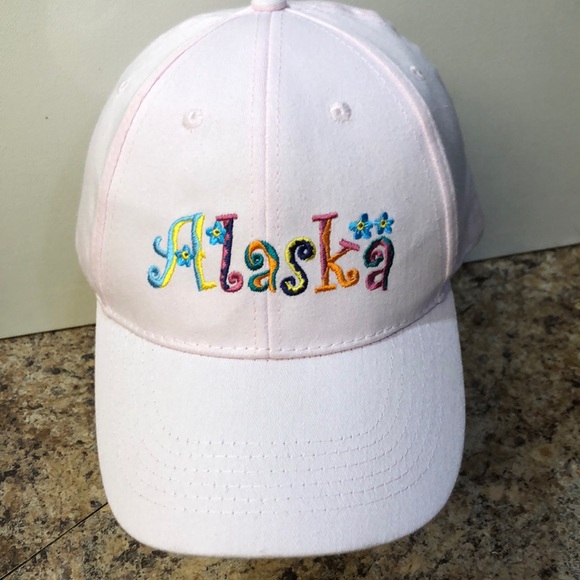Alaska Cap - Picture 1 of 8